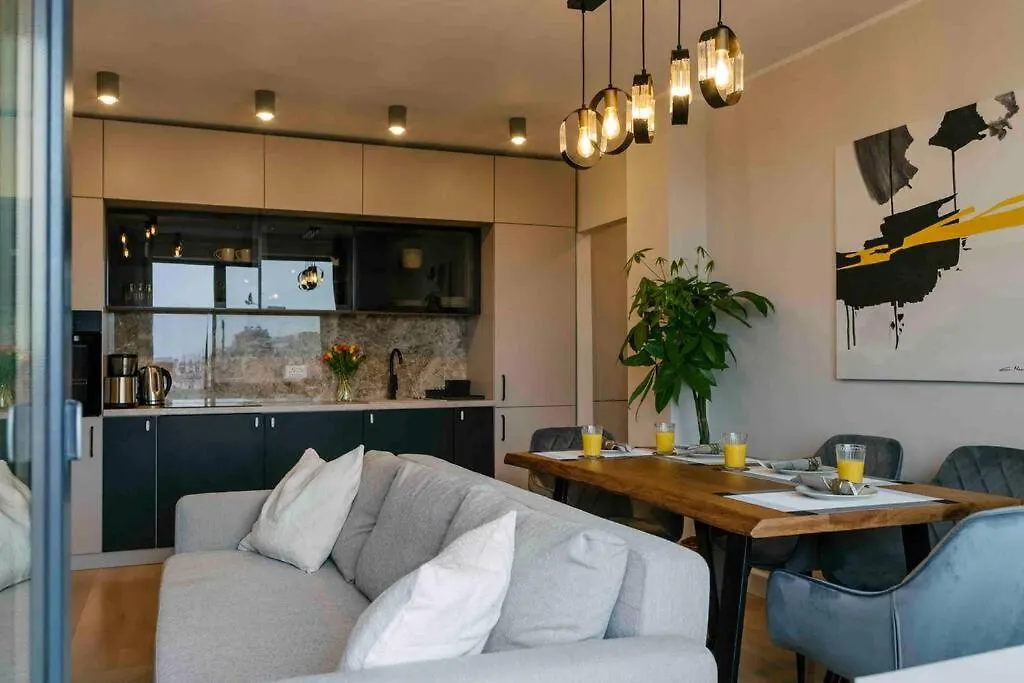 Sunny 2Br Flat-Top Location-Amazing Views Boekarest Roemenië